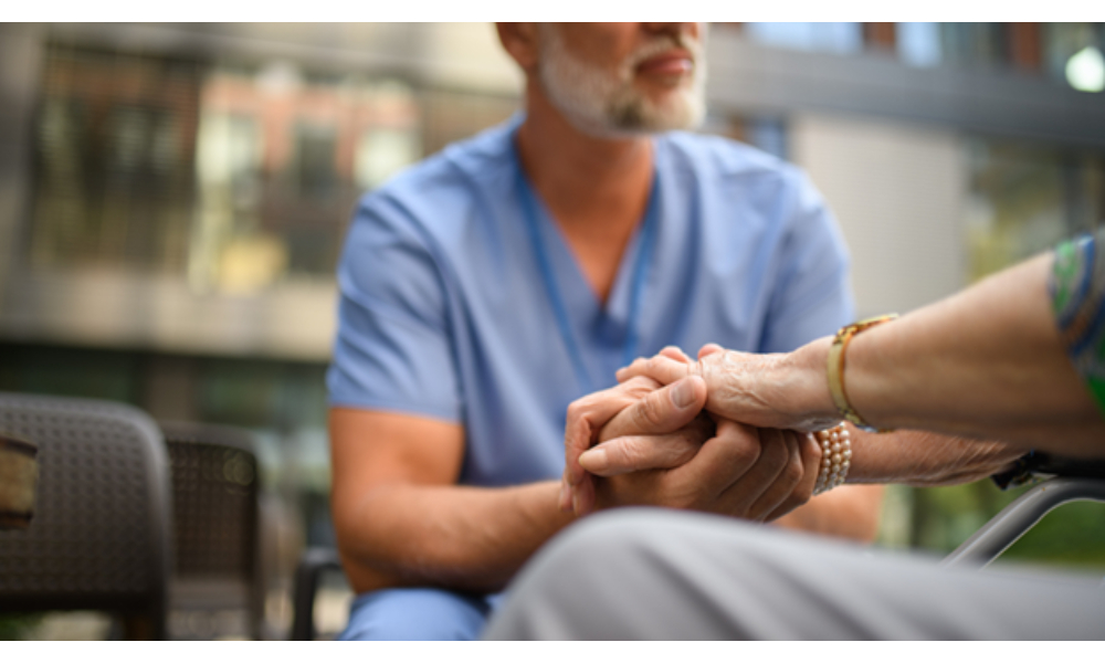 8 Loneliness Red Flags Families Often Miss in Older Relatives